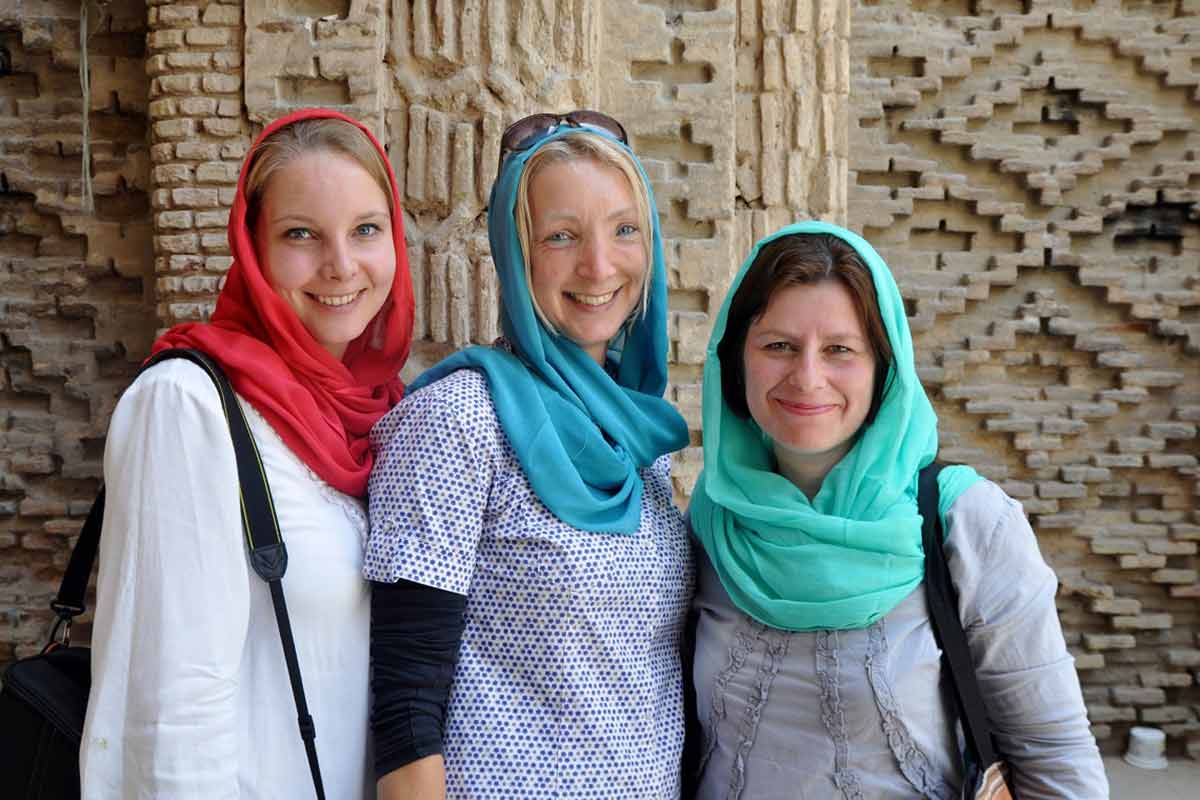 tourist in Iran wearing hijab